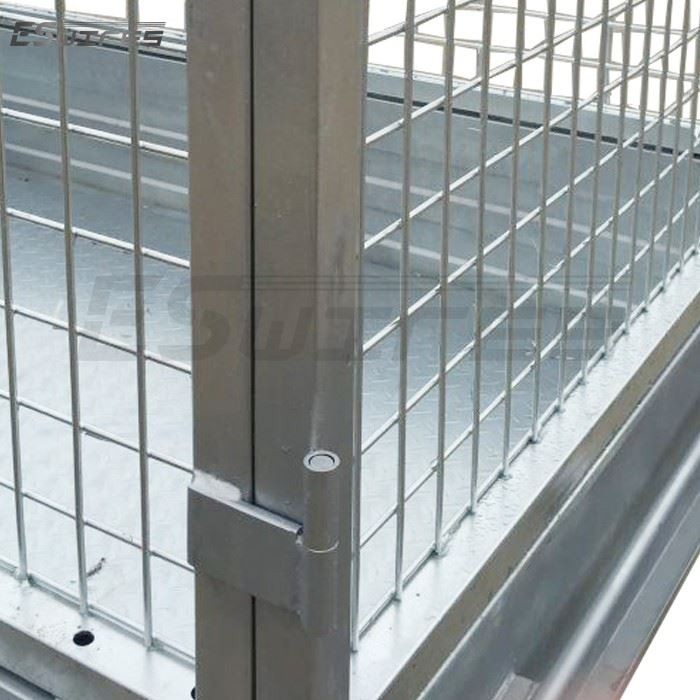 Trailer With Cage And Ramp